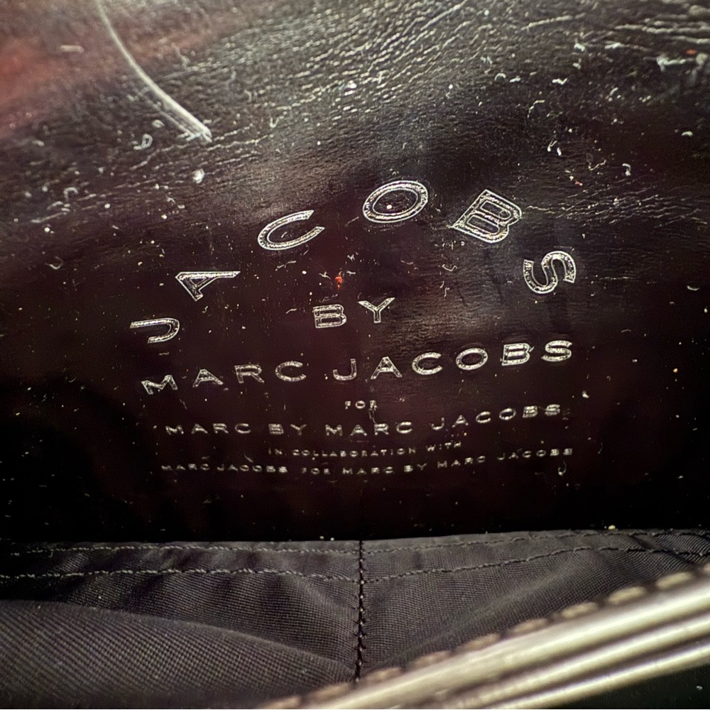 Marc by Marc Jacobs Silver Crossbody Bag & Clutch - Picture 4 of 6